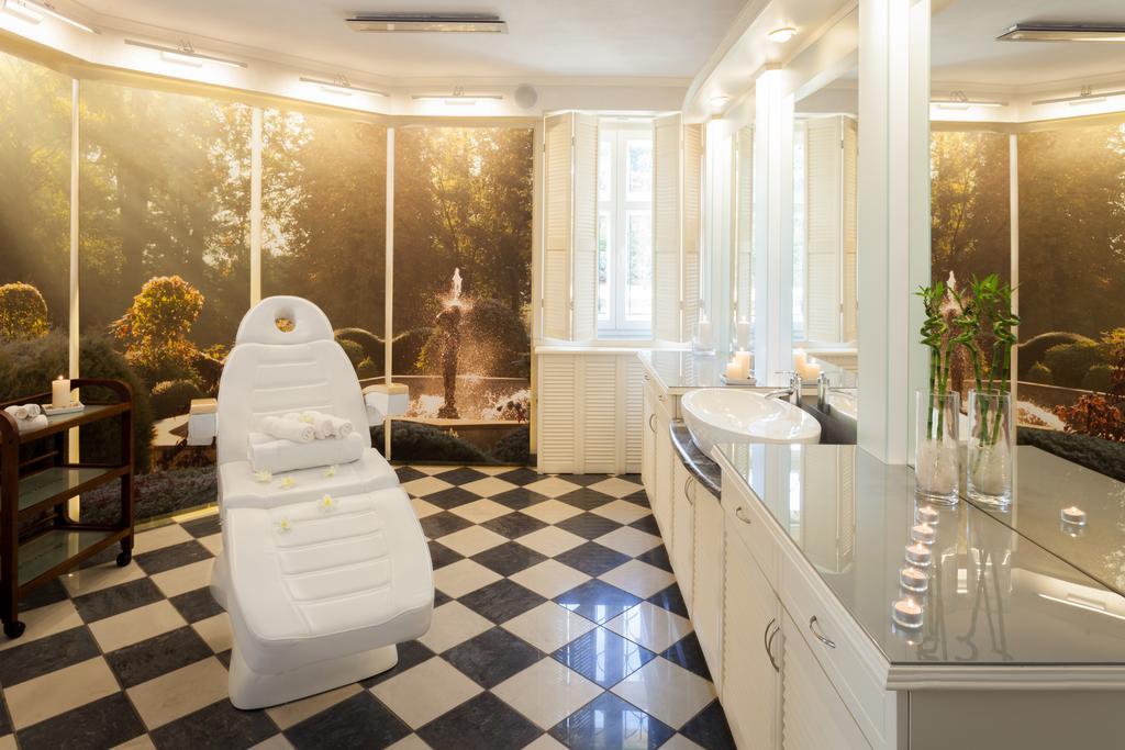 Palac Brzezno Spa & Golf Oborniki Śląskie Esterno foto
