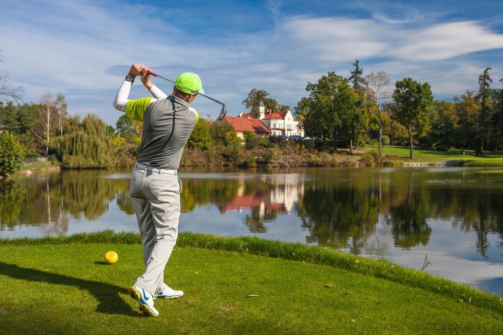 Palac Brzezno Spa & Golf Oborniki Śląskie Esterno foto